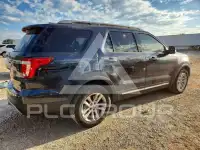 2017 Ford EXPLORER photo
