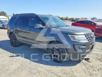 2017 Ford EXPLORER фото
