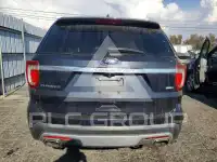 2017 Ford EXPLORER photo