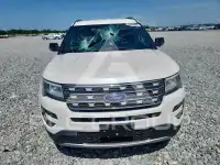 2017 Ford EXPLORER фото