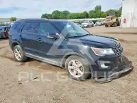 2017 Ford EXPLORER photo