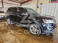 2017 Ford EXPLORER photo