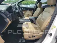 2017 Ford EXPLORER photo
