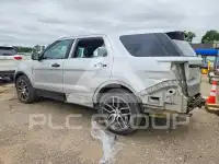 2017 Ford EXPLORER photo