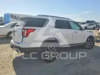 2017 Ford EXPLORER photo