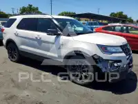 2017 Ford EXPLORER фото