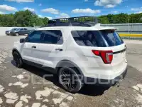 2017 Ford EXPLORER фото