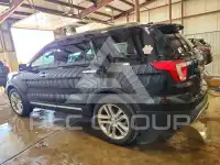 2017 Ford EXPLORER photo