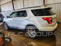 2017 Ford EXPLORER photo