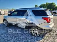 2017 Ford EXPLORER photo