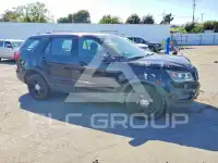 2017 Ford EXPLORER photo