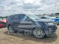2017 Ford EXPLORER фото