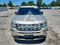 2017 Ford EXPLORER фото
