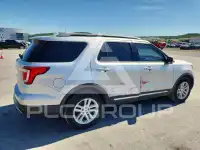 2017 Ford EXPLORER photo