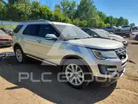 2017 Ford EXPLORER фото