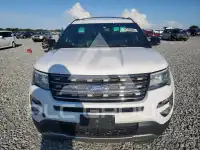 2017 Ford EXPLORER photo