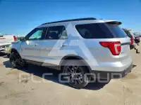 2017 Ford EXPLORER photo