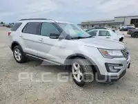 2017 Ford EXPLORER photo