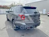 2017 Ford EXPLORER photo