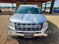2017 Ford EXPLORER photo