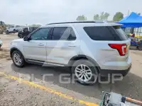 2017 Ford EXPLORER фото