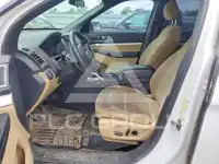2017 Ford EXPLORER photo