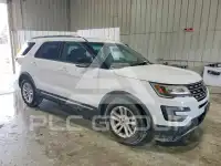 2017 Ford EXPLORER photo