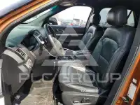 2017 Ford EXPLORER photo