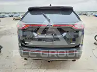 2017 Ford EDGE photo