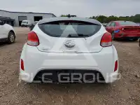 2017 Hyundai Veloster photo