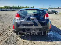 2017 Hyundai Veloster photo
