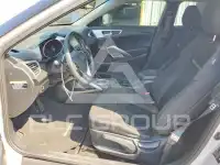 2017 Hyundai Veloster photo
