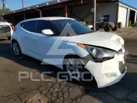 2017 Hyundai Veloster photo