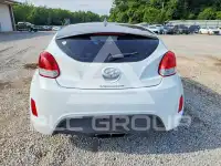 2017 Hyundai Veloster photo