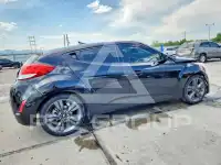 2017 Hyundai Veloster photo