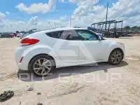2017 Hyundai Veloster photo