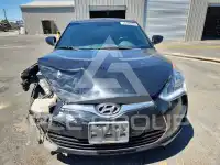 2017 Hyundai Veloster photo