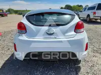 2017 Hyundai Veloster photo