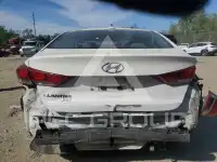 2017 Hyundai Elantra photo