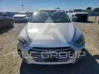 2017 Hyundai Elantra photo