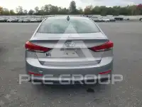 2017 Hyundai Elantra photo