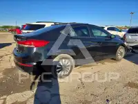 2017 Hyundai Elantra photo