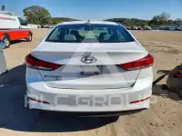 2017 Hyundai Elantra photo