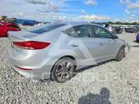 2017 Hyundai Elantra photo