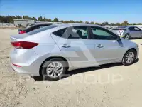 2017 Hyundai Elantra photo