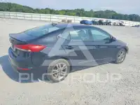 2017 Hyundai Elantra photo