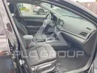 2017 Hyundai Elantra photo