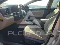 2017 Hyundai Elantra photo