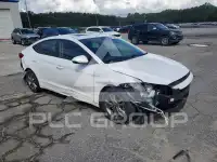 2017 Hyundai Elantra photo
