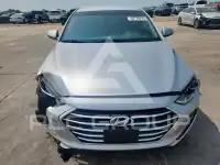 2017 Hyundai Elantra photo